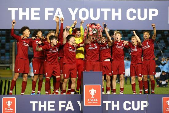 完成经济反 完成经济反